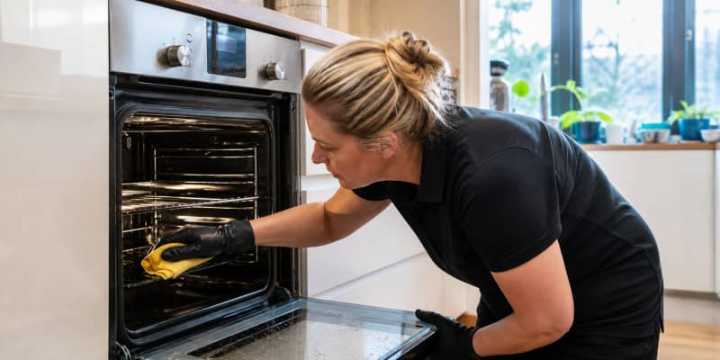 Best Ovens to Buy in 2026: An Oven Cleaner’s Honest Guide