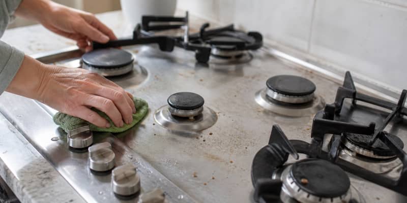 How to Clean a Gas Hob and Burners Properly